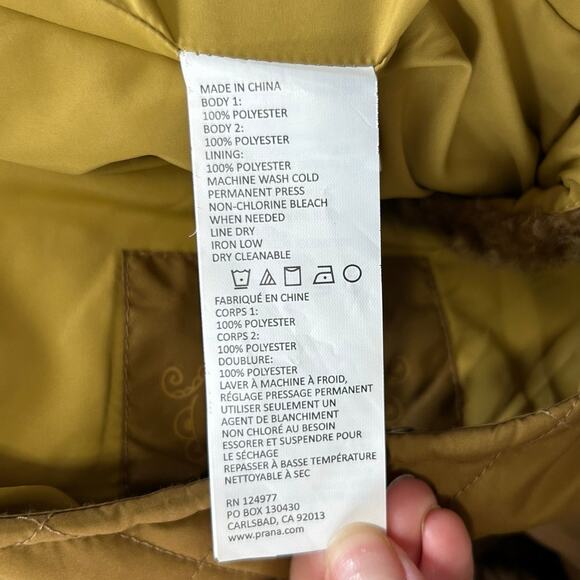 prAna Women's Good Lux Sherpa Quilted Jacket Small Tan Brown Full Zip Fleece - Picture 9 of 10